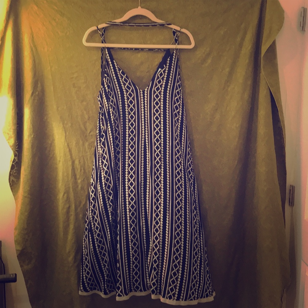 Large She & Sky dress BRAND NEW tags still on.